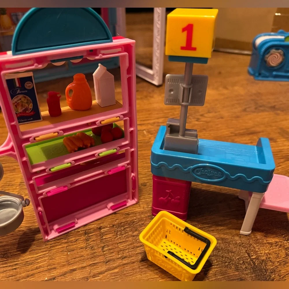 Barbie Chelsea snack stand play set (retired)